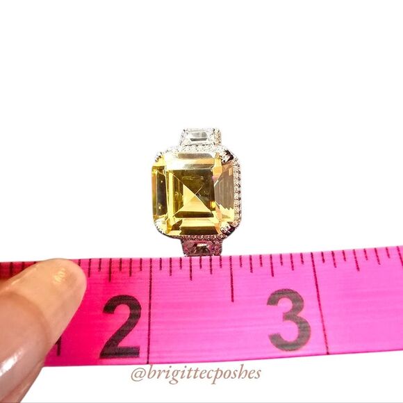 GENEVIVE Sterling Silver Ring with Faceted Cubic Zirconia - Picture 7 of 8